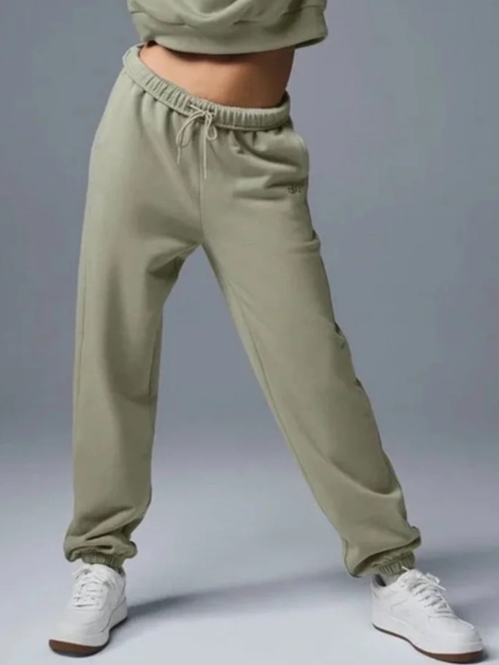 Alo Yoga Accolade Sweatpants Limestone XS NWT